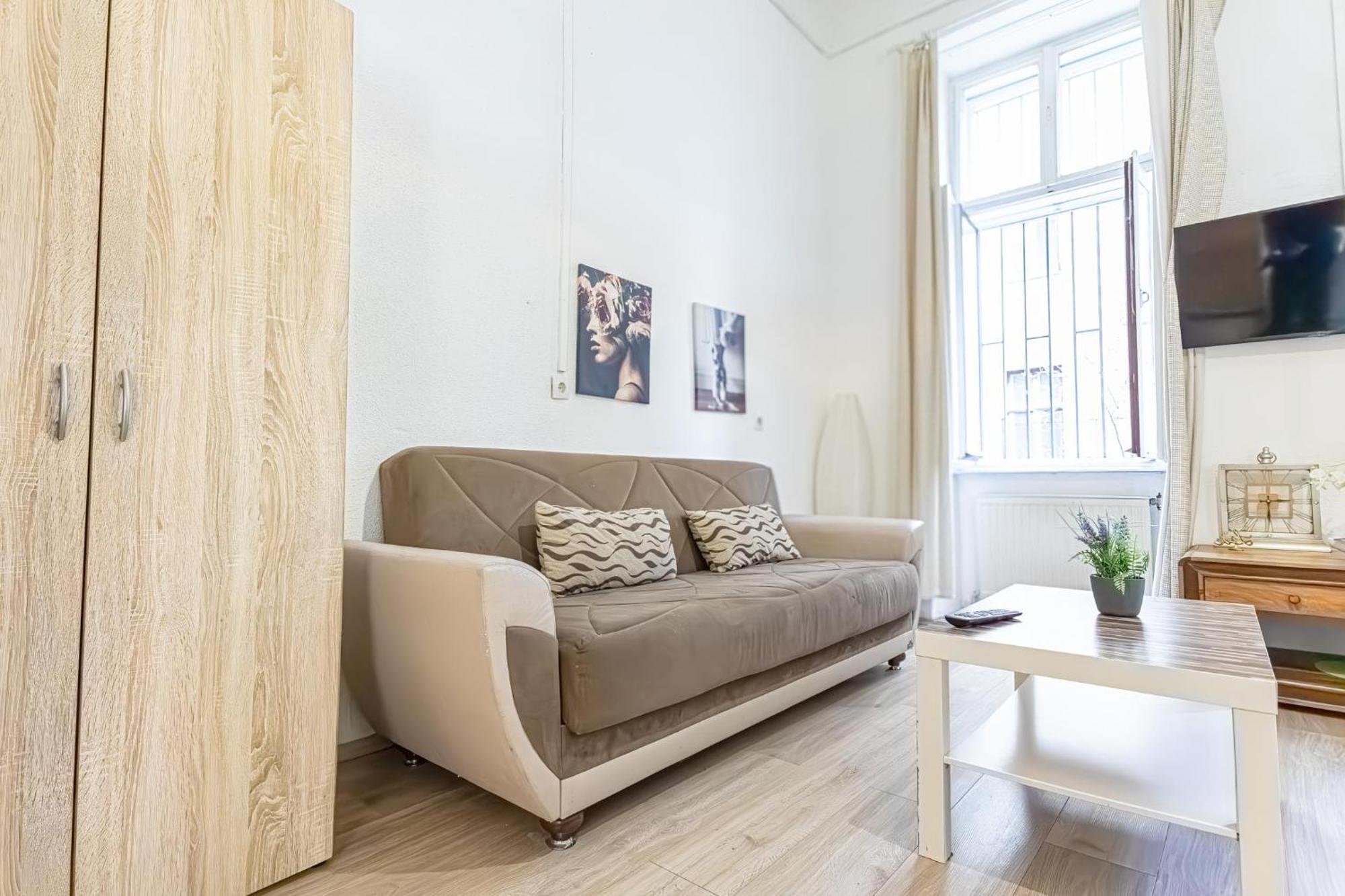 Chic Apartment- Suitable For Longstays Near Matzleinsforferplatz Bécs Kültér fotó