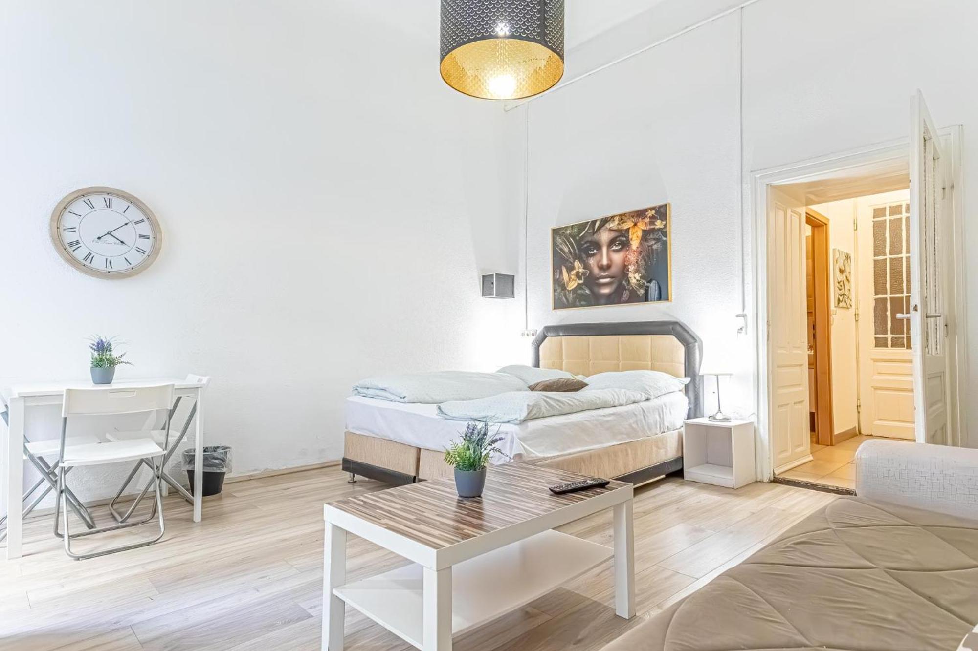 Chic Apartment- Suitable For Longstays Near Matzleinsforferplatz Bécs Kültér fotó