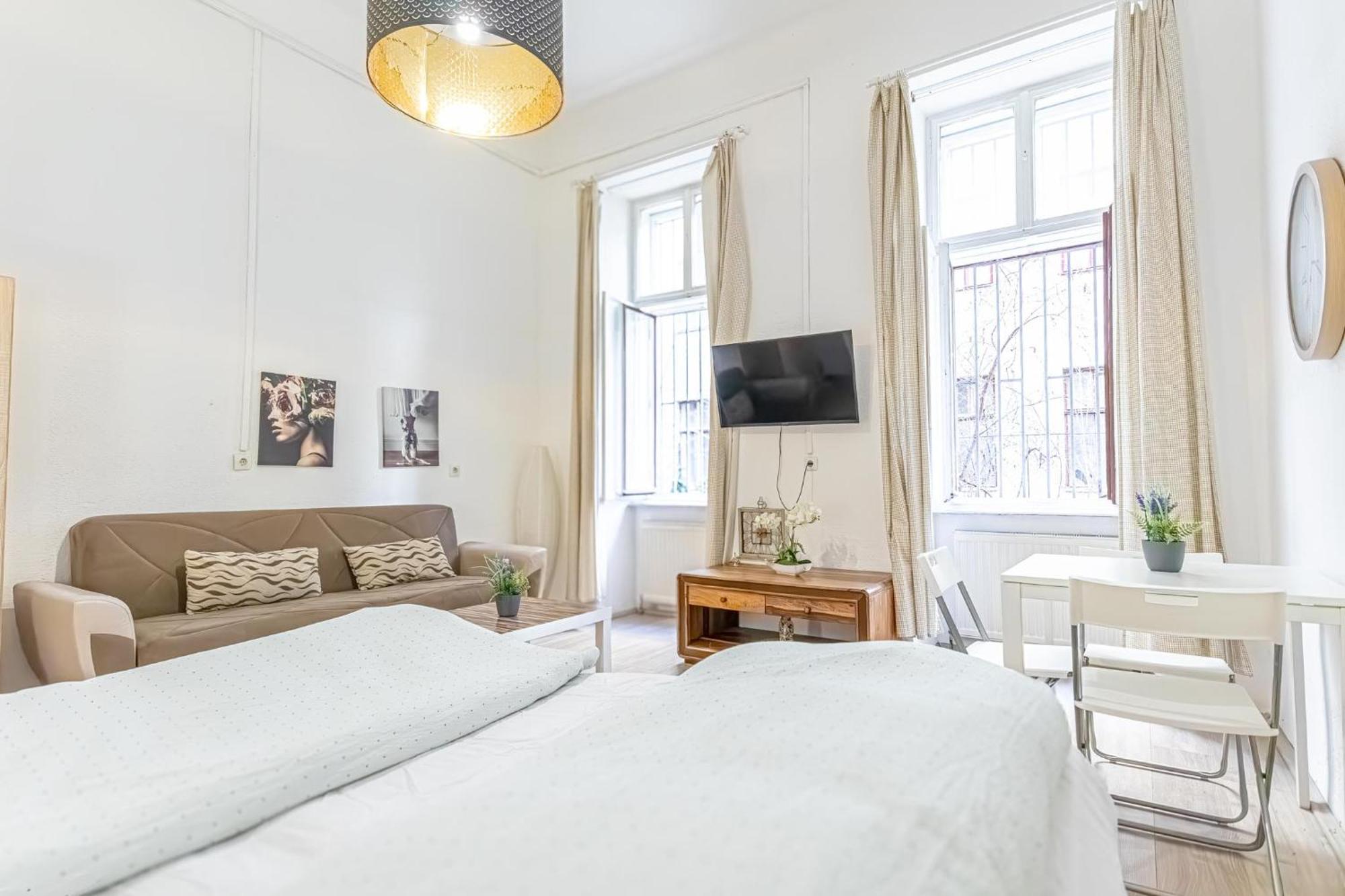 Chic Apartment- Suitable For Longstays Near Matzleinsforferplatz Bécs Kültér fotó