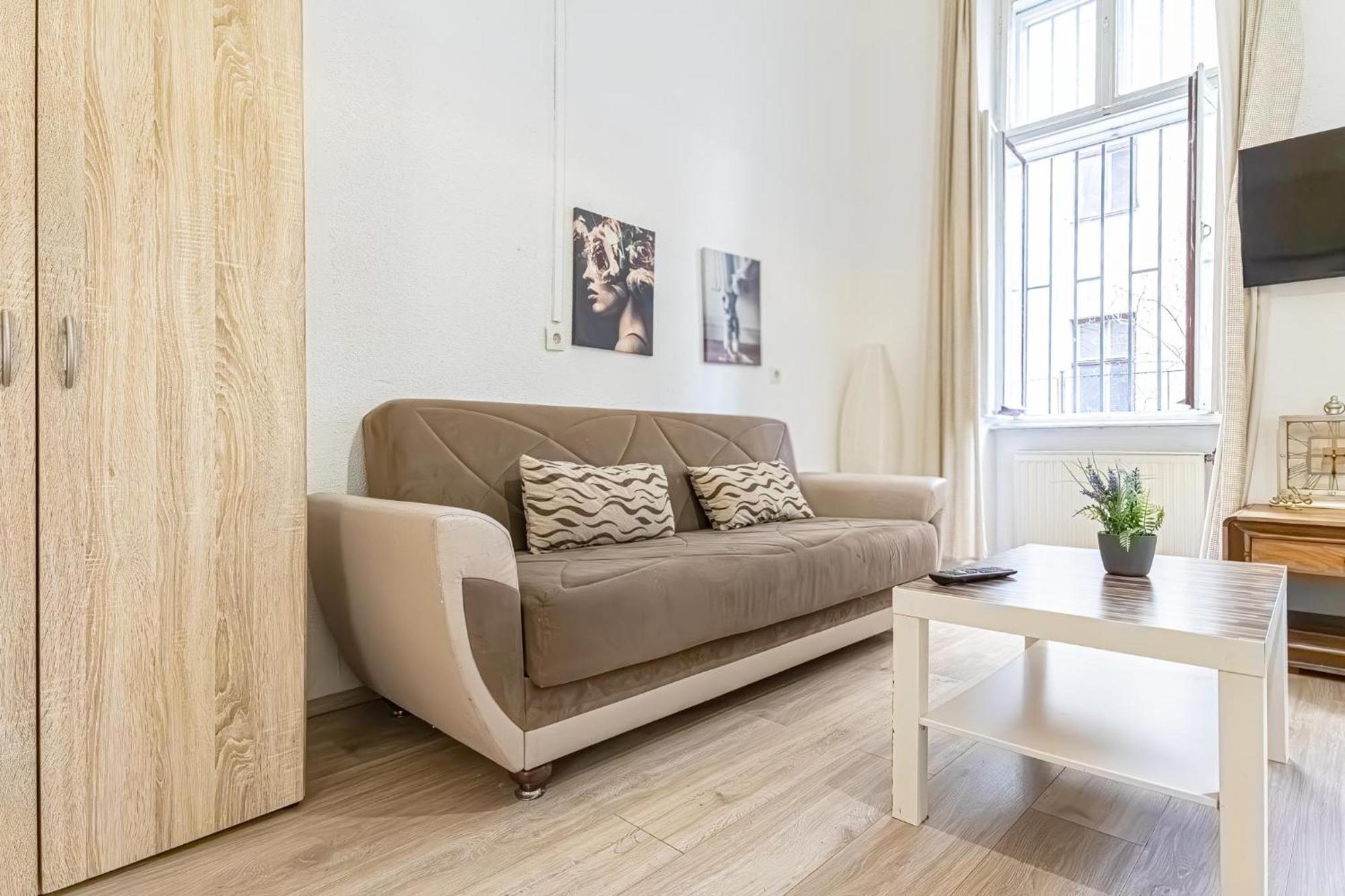 Chic Apartment- Suitable For Longstays Near Matzleinsforferplatz Bécs Kültér fotó
