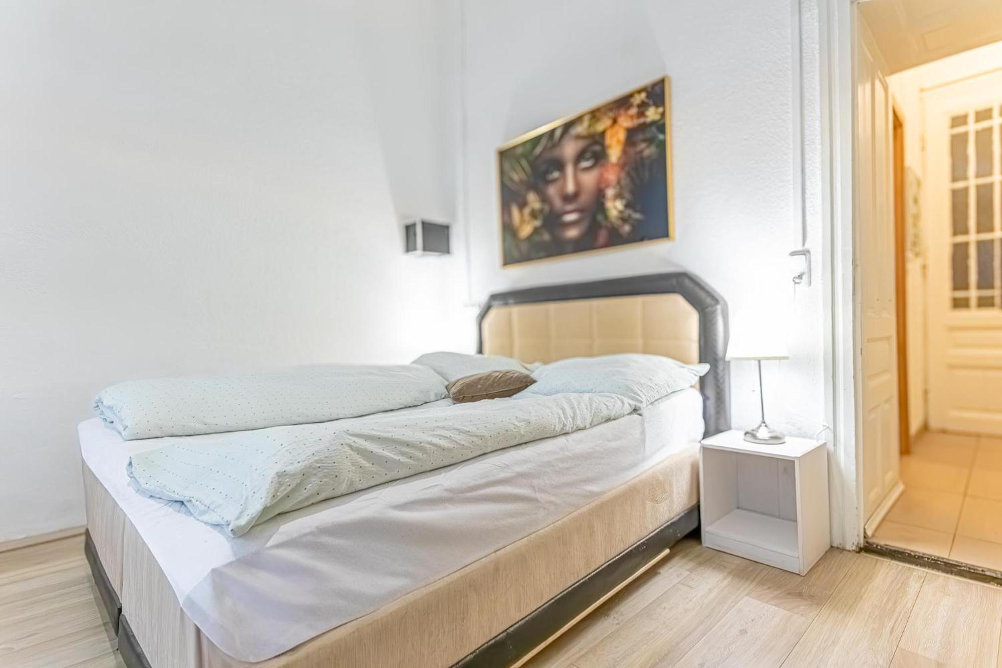 Chic Apartment- Suitable For Longstays Near Matzleinsforferplatz Bécs Kültér fotó