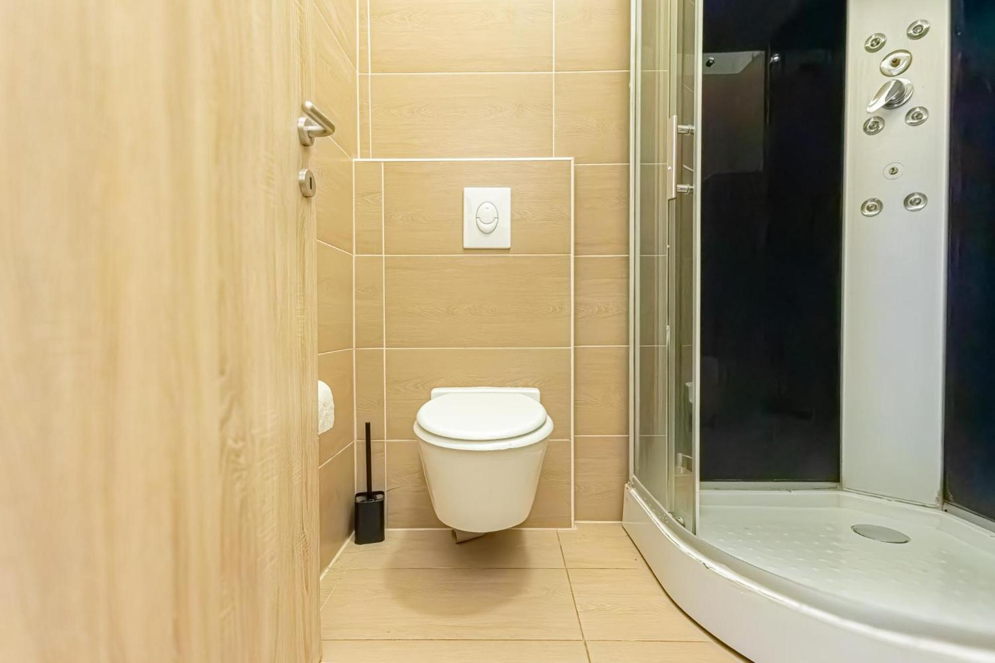 Chic Apartment- Suitable For Longstays Near Matzleinsforferplatz Bécs Kültér fotó